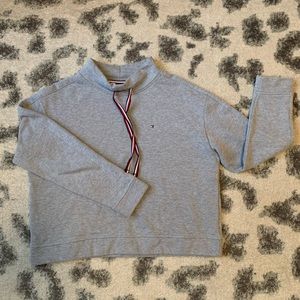 Grey Tommy Hilfiger crop sweat shirt